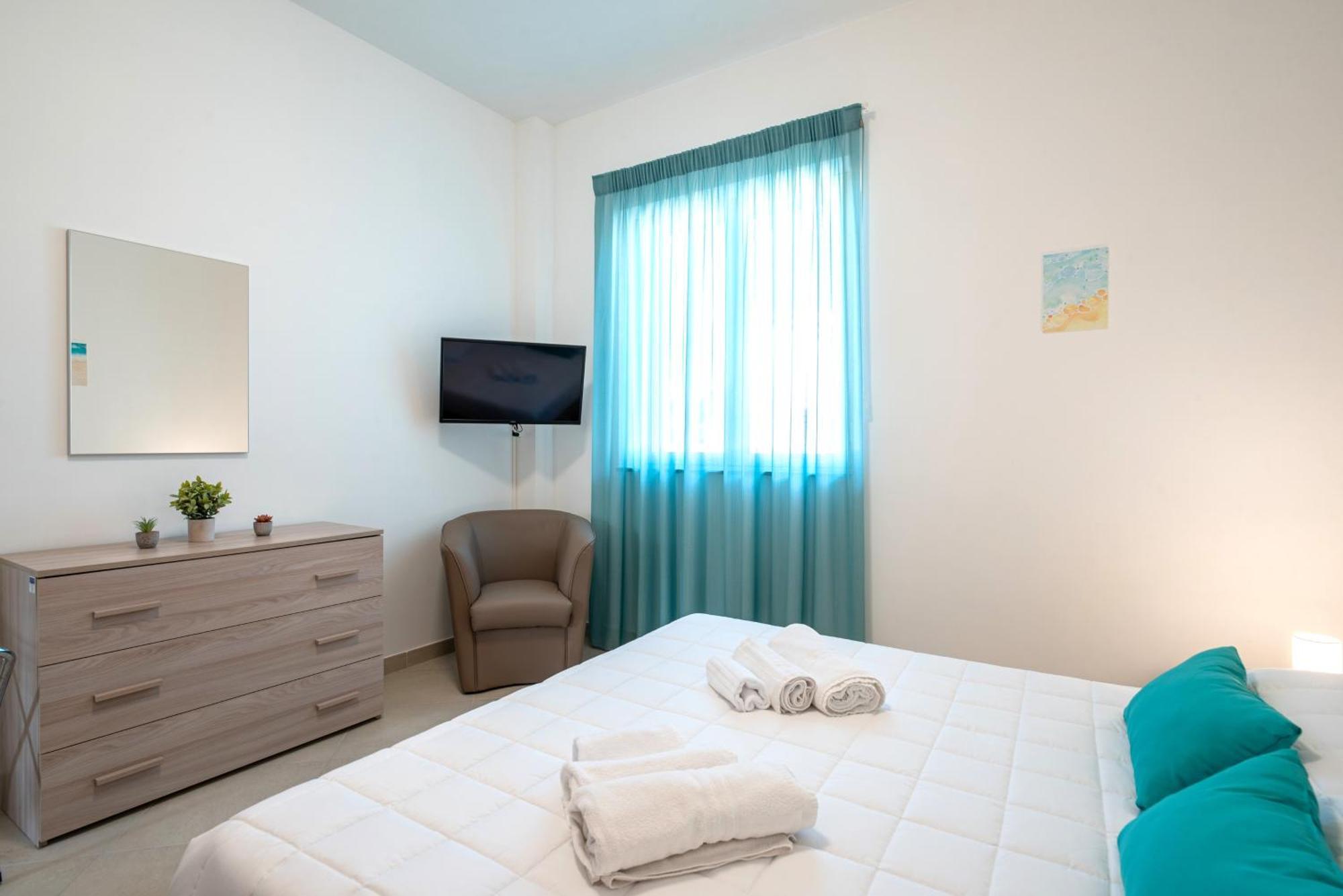 Icaro Residence Apartments With A Beautiful Pool SantʼAgata di Militello Buitenkant foto