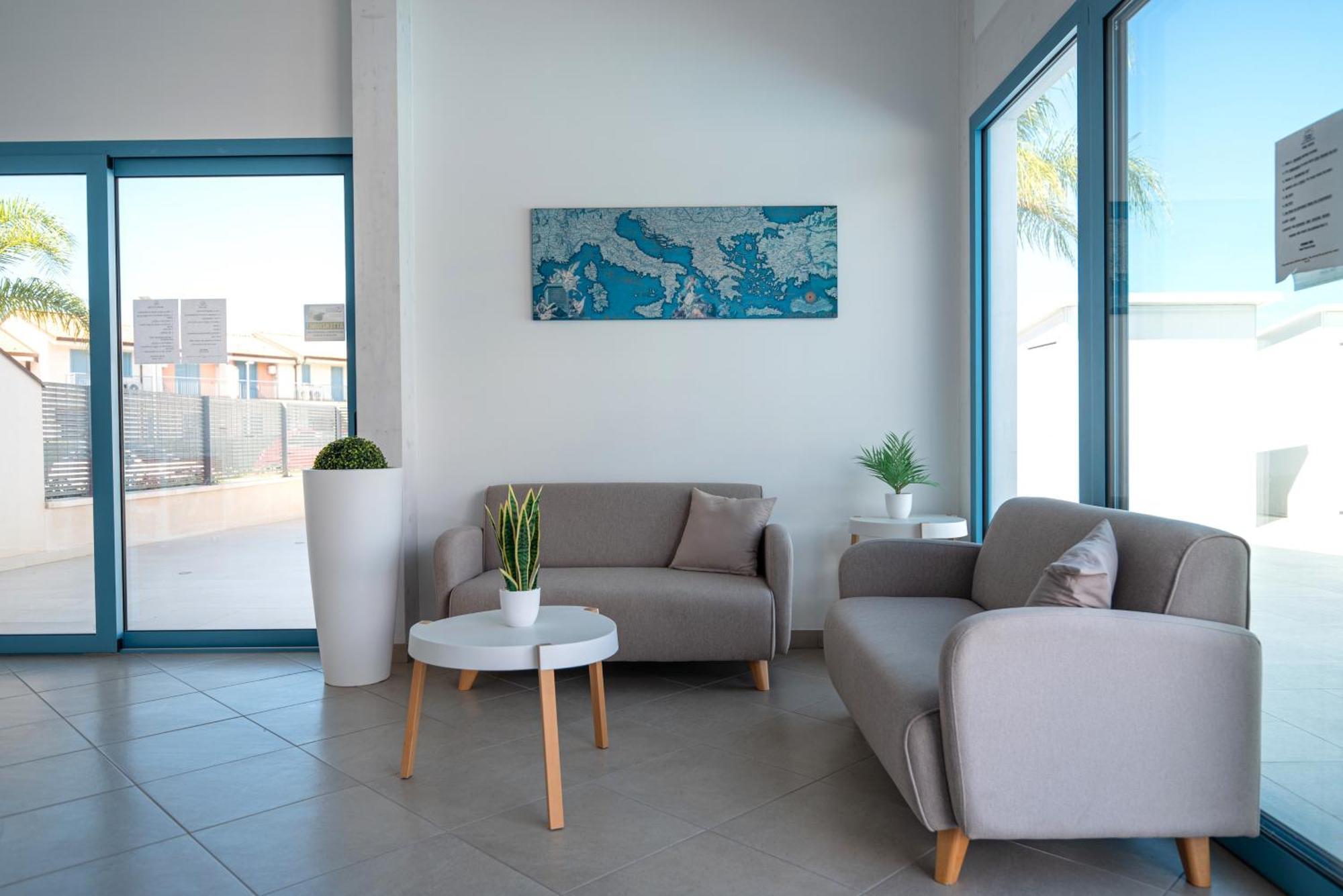 Icaro Residence Apartments With A Beautiful Pool SantʼAgata di Militello Buitenkant foto