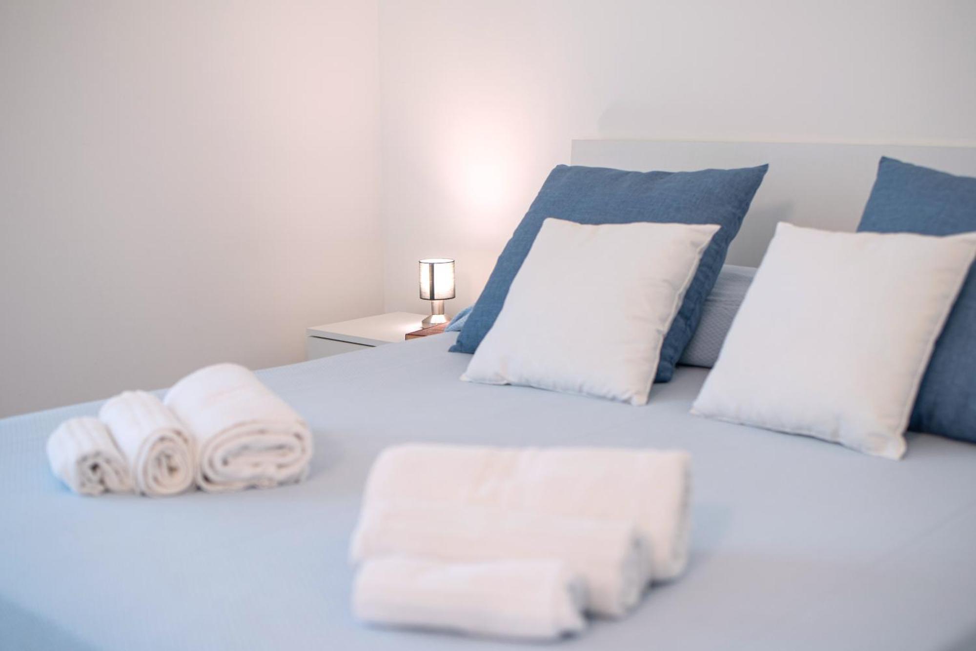 Icaro Residence Apartments With A Beautiful Pool SantʼAgata di Militello Buitenkant foto