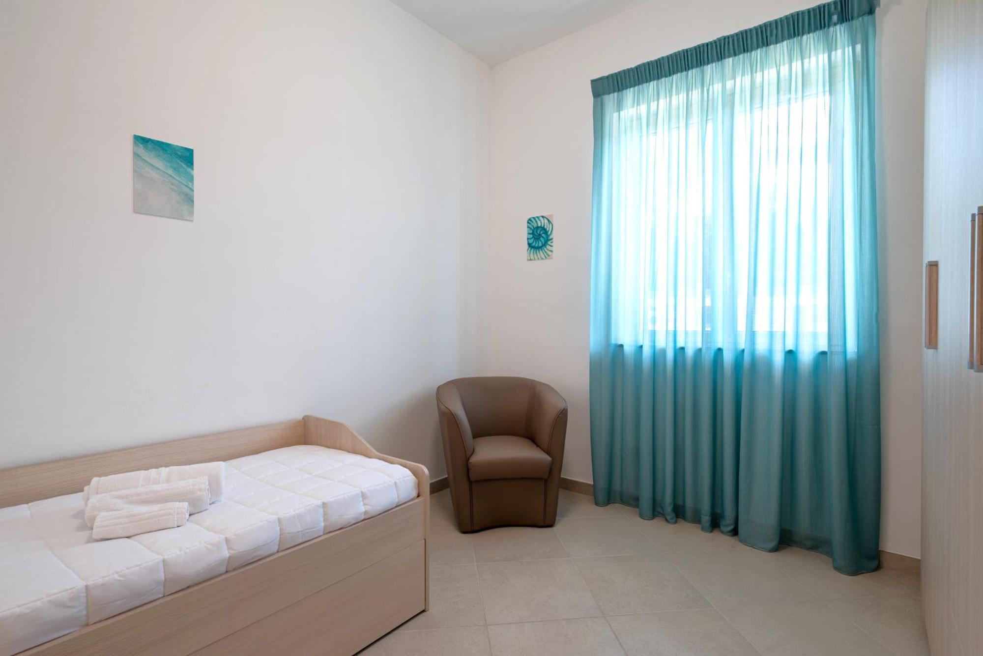 Icaro Residence Apartments With A Beautiful Pool SantʼAgata di Militello Buitenkant foto